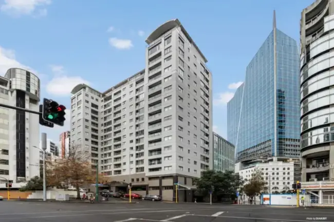 apartments-tower-hill